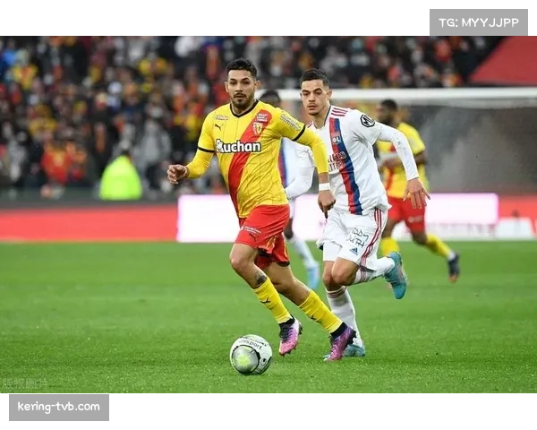 赛后述评：战术僵化与临场调整迟缓，朗斯平局暴露争欧战资格短板